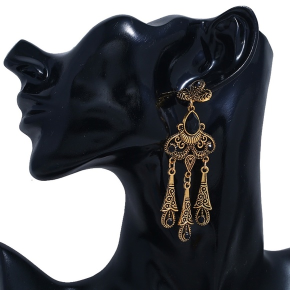 *TORI* Gold Geometric Chandelier Fashion Earrings - Picture 4 of 6